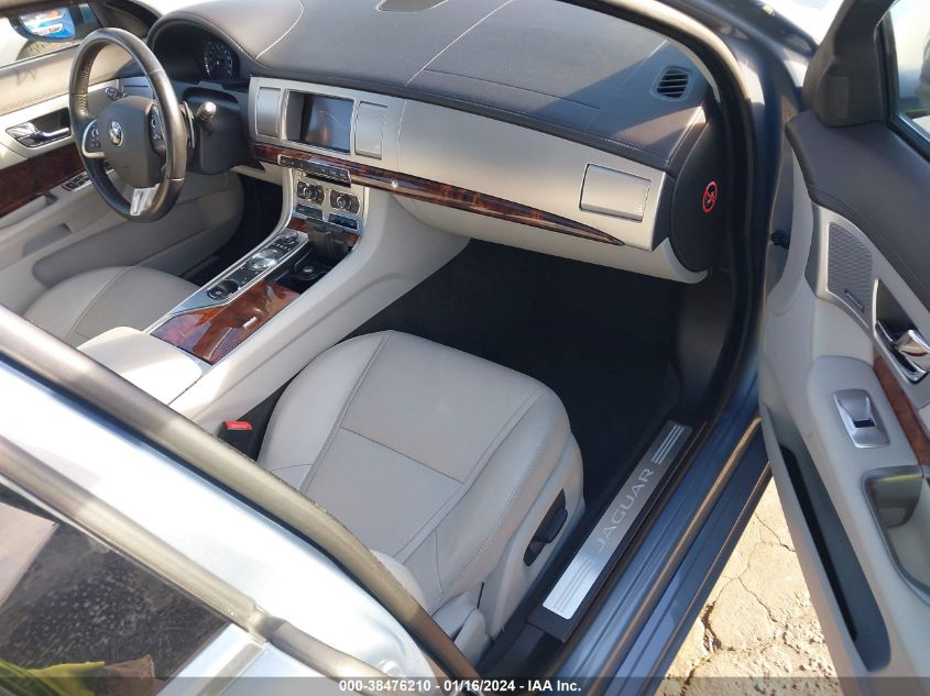 2014 JAGUAR XF I4 T - SAJWA0ES0EPU11593