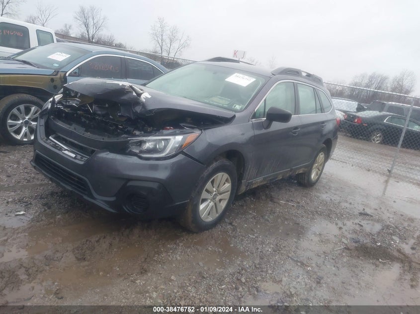VIN 4S4BSAAC8J3268890 2018 SUBARU OUTBACK 2.5I