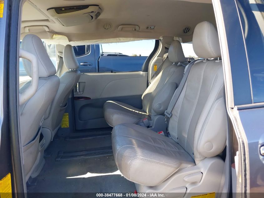 5TDYK3DC1DS402308 2013 TOYOTA SIENNA, photo no. 8