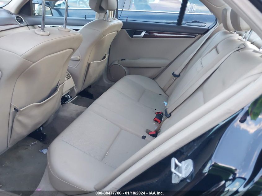 2014 MERCEDES-BENZ C 300 LUXURY 4MATIC/SPORT 4MATIC - WDDGF8ABXEG224618