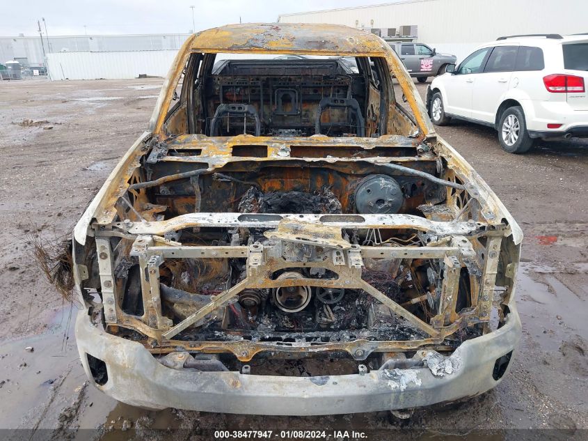2018 CHEVROLET SILVERADO 1500 2LT - 3GCUKRECXJG188347
