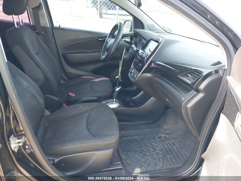 VIN KL8CD6SA0HC755811 2017 CHEVROLET SPARK 1LT