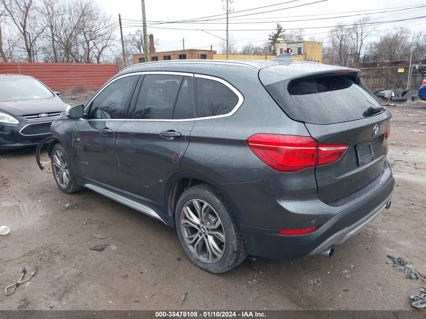 VIN WBXHT3C37H5F84497 2017 BMW X1 XDRIVE28I