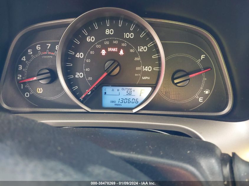 2014 TOYOTA RAV4 LE - JTMZFREV9ED042052