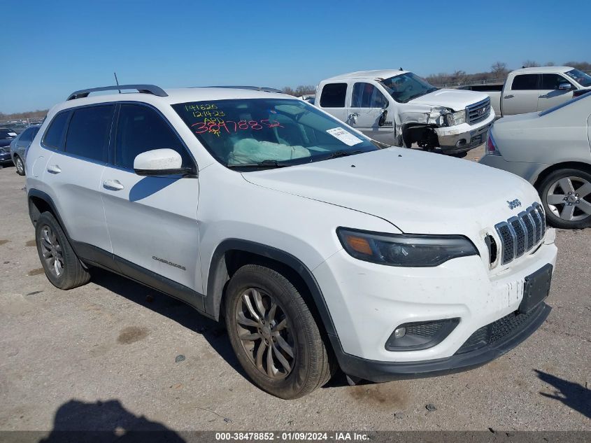 Lot #2525412513 2019 JEEP CHEROKEE LATITUDE PLUS 4X4 salvage car