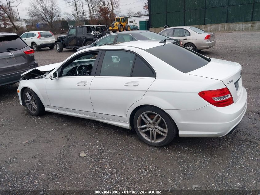 2013 MERCEDES-BENZ C 300 LUXURY 4MATIC/SPORT 4MATIC - WDDGF8AB4DR242504