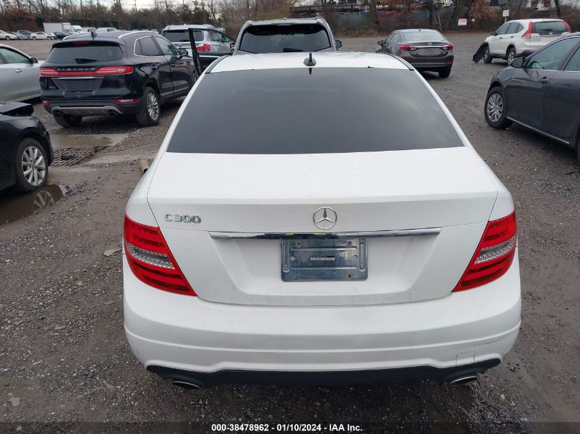 2013 MERCEDES-BENZ C 300 LUXURY 4MATIC/SPORT 4MATIC - WDDGF8AB4DR242504