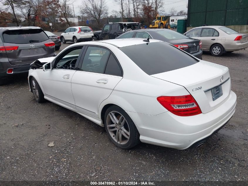 2013 MERCEDES-BENZ C 300 LUXURY 4MATIC/SPORT 4MATIC - WDDGF8AB4DR242504