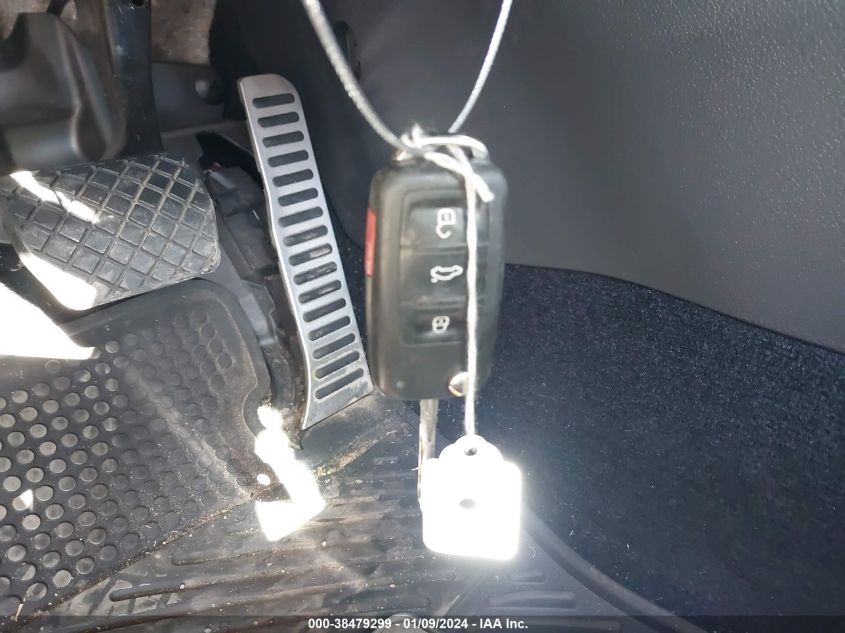 2017 VOLKSWAGEN PASSAT R-LINE - 1VWDT7A34HC081635