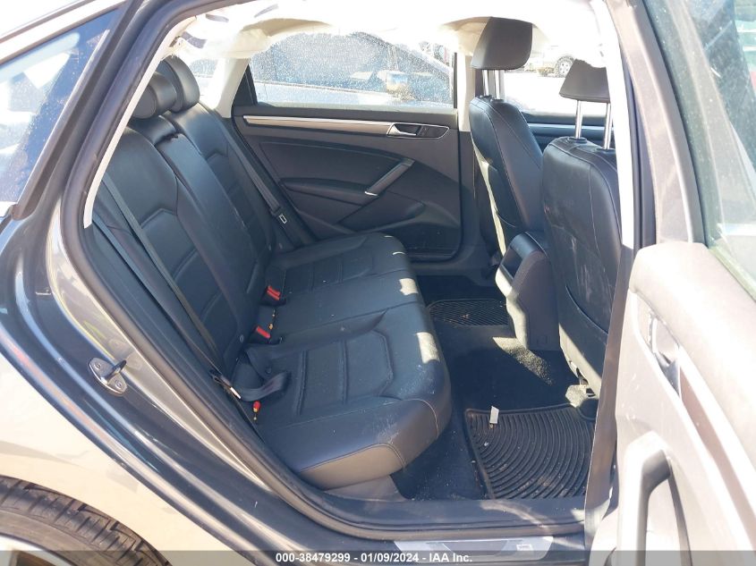 2017 VOLKSWAGEN PASSAT R-LINE - 1VWDT7A34HC081635