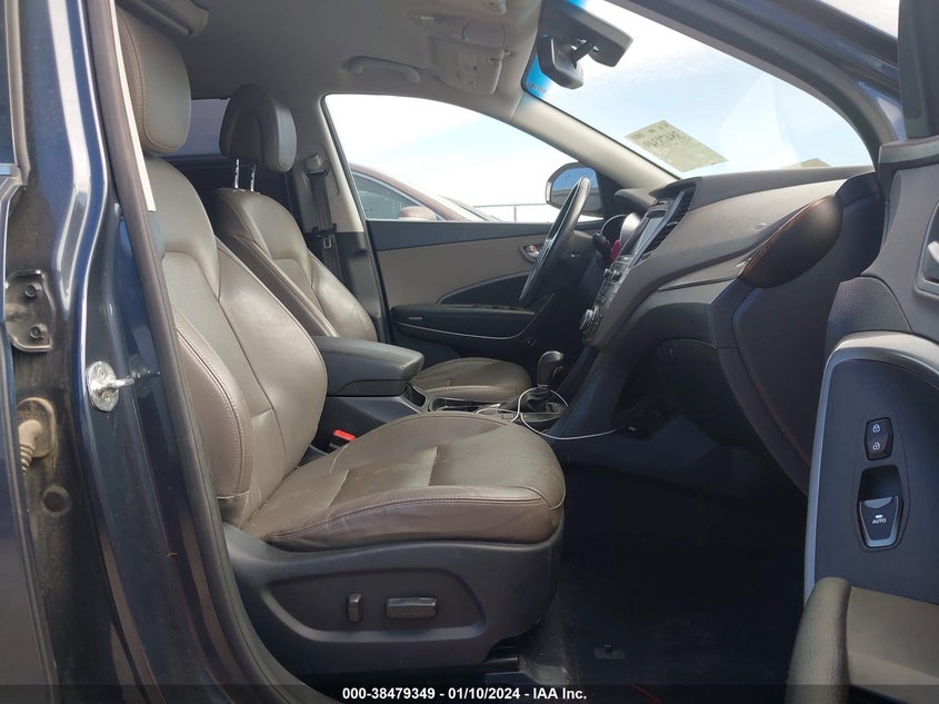 VIN KM8SN4HFXHU179979 2017 HYUNDAI SANTA FE SE/LIMITED