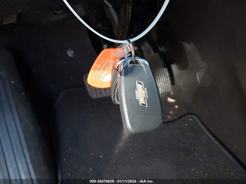 VIN 3GNAXJEV4JS524778 2018 CHEVROLET EQUINOX LT