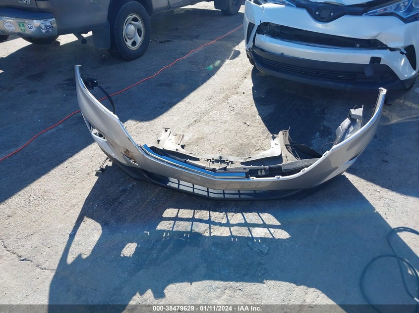 VIN 3GNAXJEV4JS524778 2018 CHEVROLET EQUINOX LT
