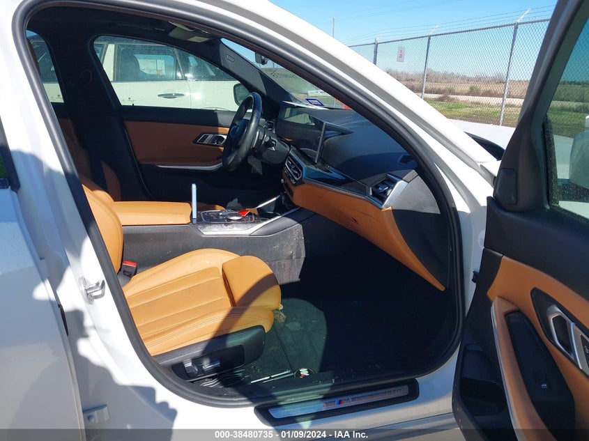VIN 3MW69FF0XP8C80579 2023 BMW 330I