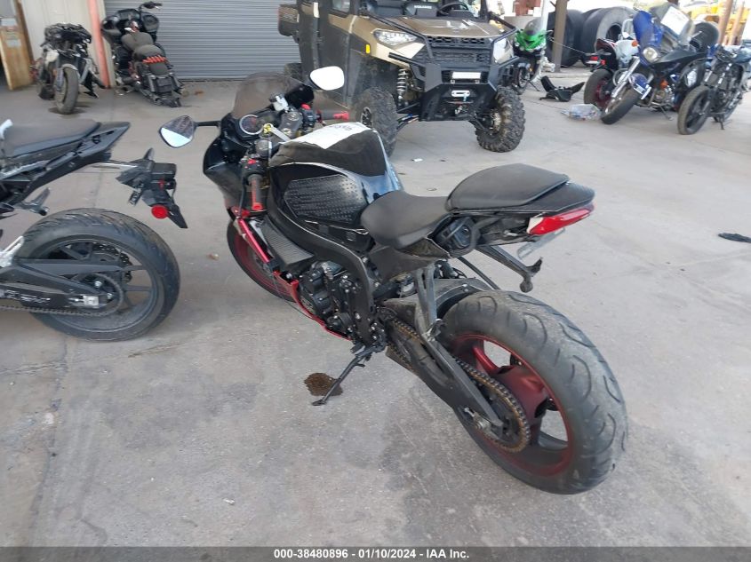 2018 SUZUKI GSX-R750 JS1GR7MA5J2100160