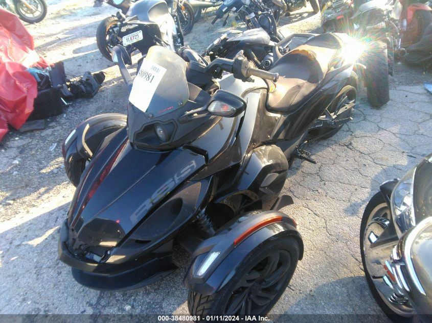 2016 CAN-AM SPYDER ROADSTER RS-S 2BXNABC22GV000004