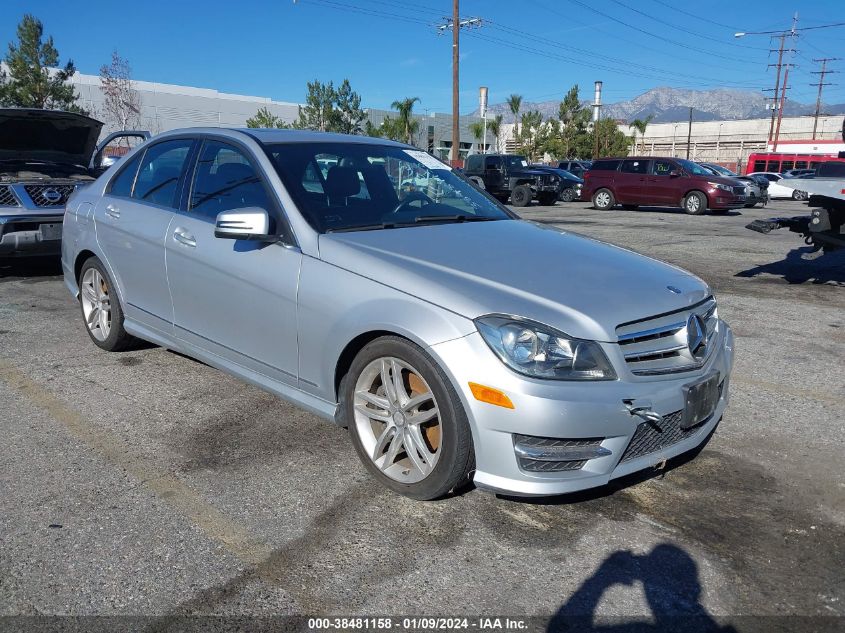 2013 MERCEDES-BENZ C 300 LUXURY 4MATIC/SPORT 4MATIC - WDDGF8AB6DR282082