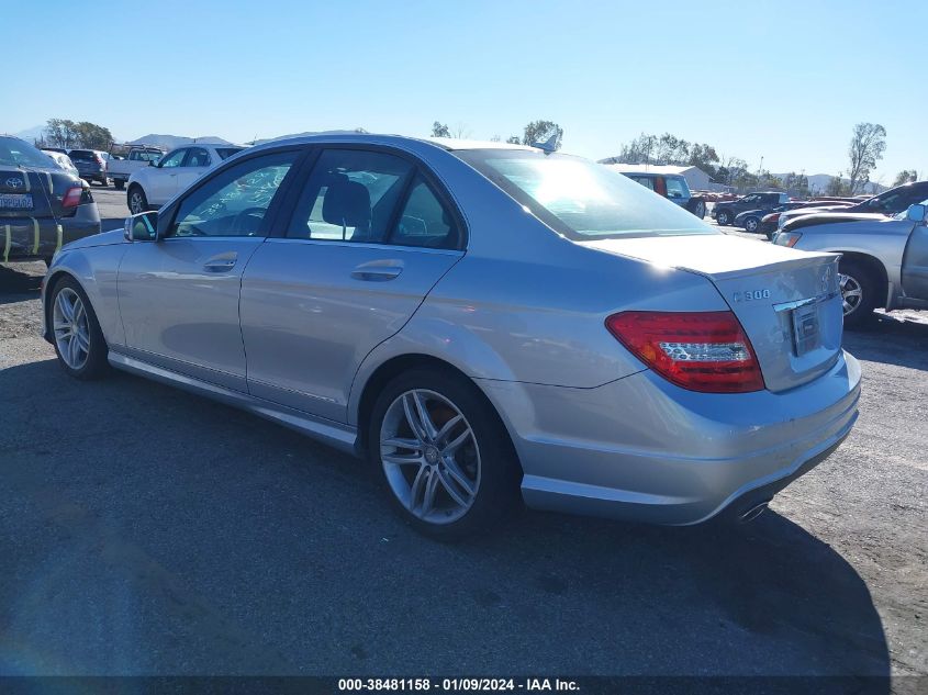 2013 MERCEDES-BENZ C 300 LUXURY 4MATIC/SPORT 4MATIC - WDDGF8AB6DR282082