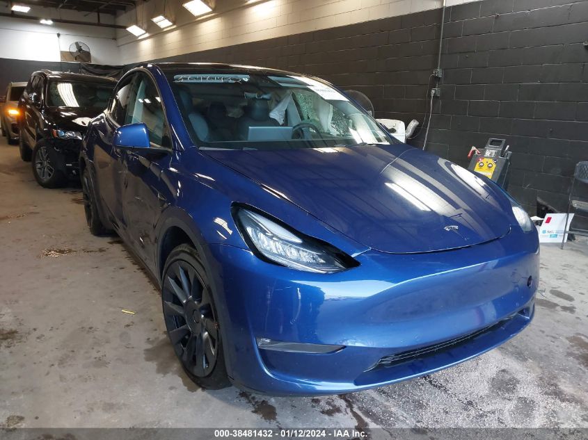 2021 TESLA MODEL Y LONG RANGE DUAL MOTOR ALL-WHEEL DRIVE - 5YJYGDEE4MF209355