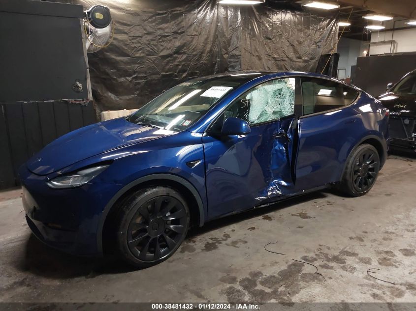 2021 TESLA MODEL Y LONG RANGE DUAL MOTOR ALL-WHEEL DRIVE - 5YJYGDEE4MF209355