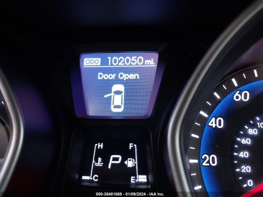 2013 HYUNDAI ELANTRA GT - KMHD35LE4DU046177