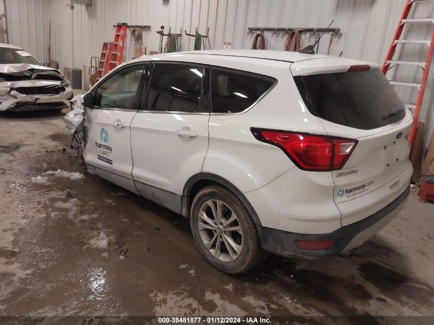 2019 FORD ESCAPE SE - 1FMCU9GD9KUB65437