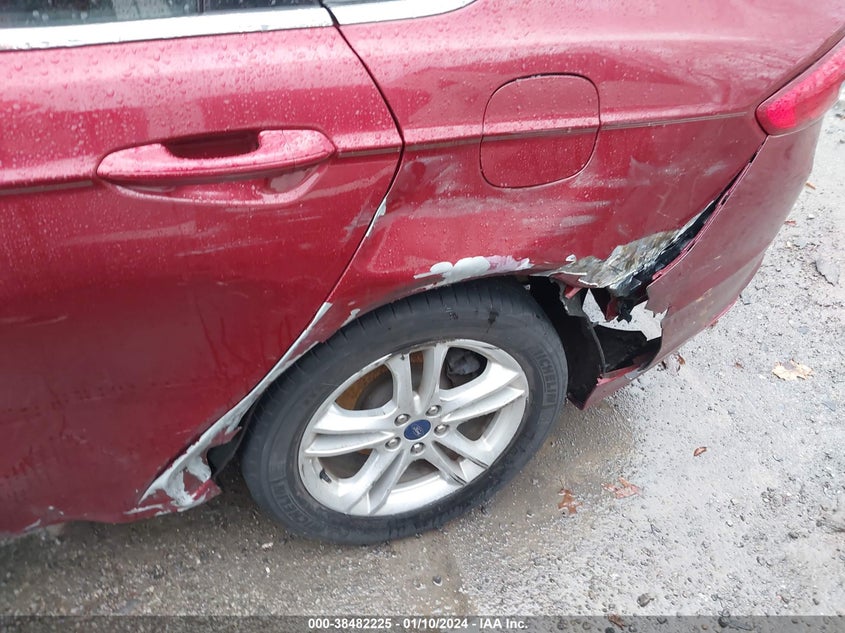 VIN 3FA6P0HD5JR213014 2018 FORD FUSION SE