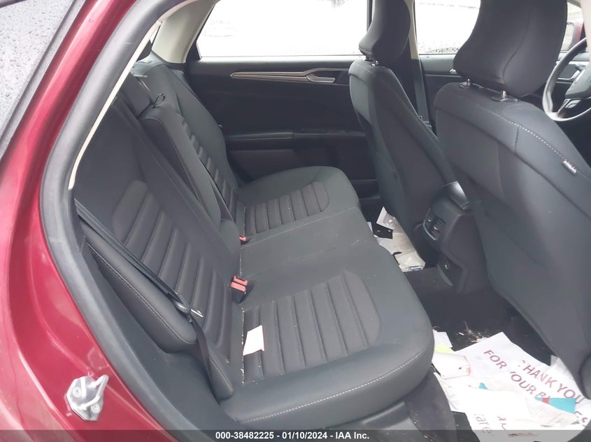 VIN 3FA6P0HD5JR213014 2018 FORD FUSION SE