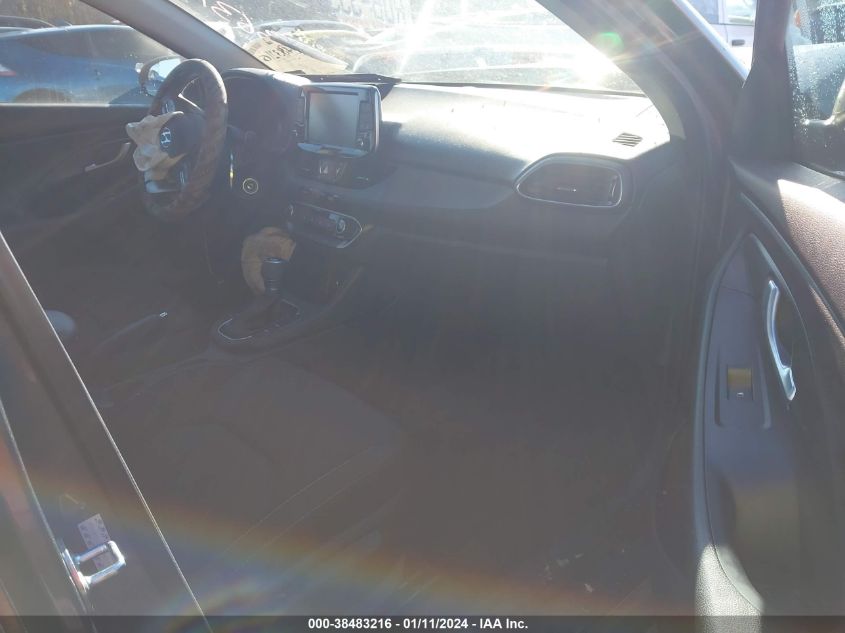 2018 HYUNDAI ELANTRA GT - KMHH35LE2JU036311