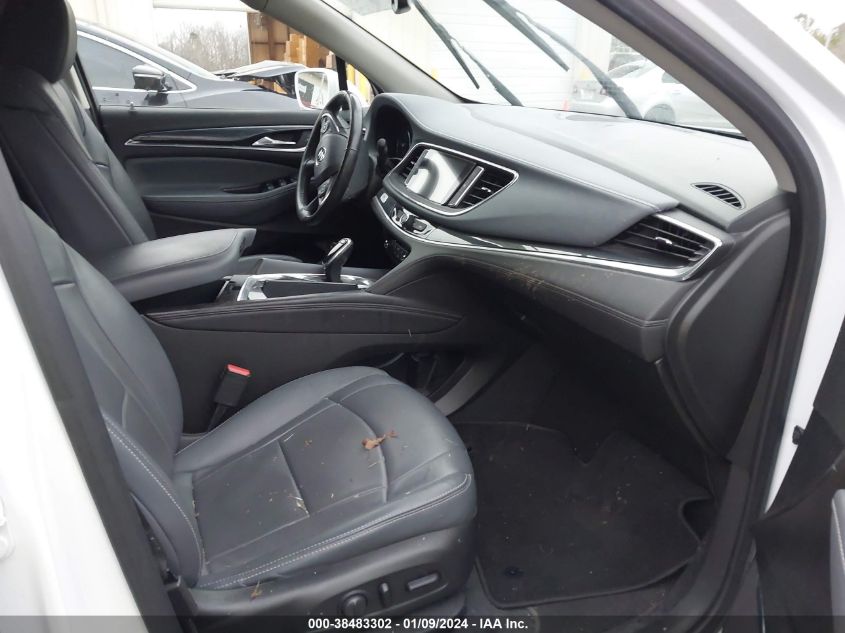 2020 BUICK ENCLAVE AWD ESSENCE - 5GAEVAKWXLJ125313