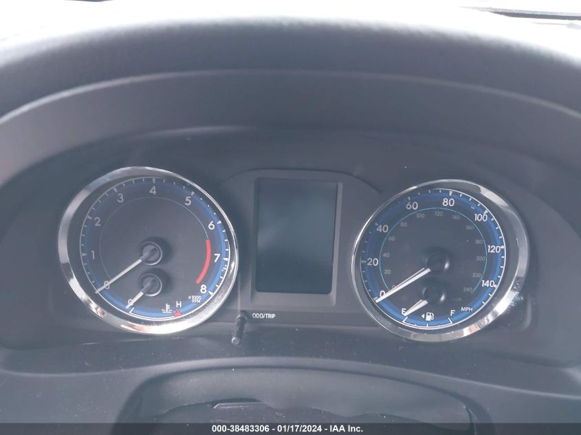 2017 TOYOTA COROLLA LE - 5YFBURHE8HP684461