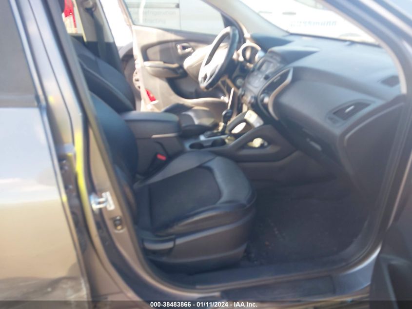 2015 HYUNDAI TUCSON SE - KM8JU3AG6FU043048