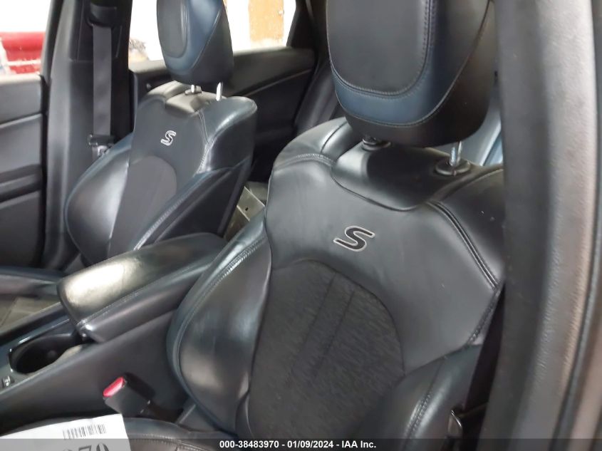 2016 CHRYSLER 200 LIMITED - 1C3CCCAB8GN137873
