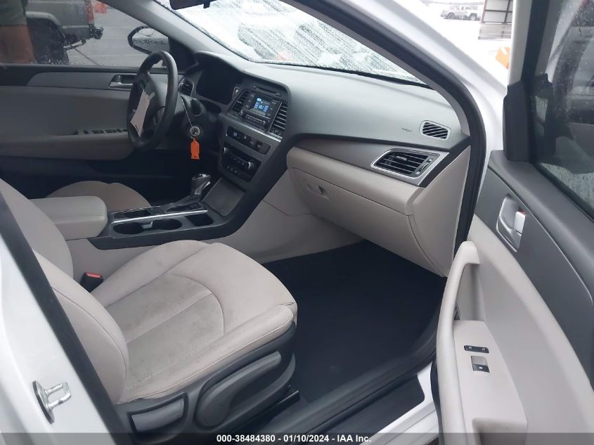 2015 HYUNDAI SONATA SE - 5NPE24AFXFH118904