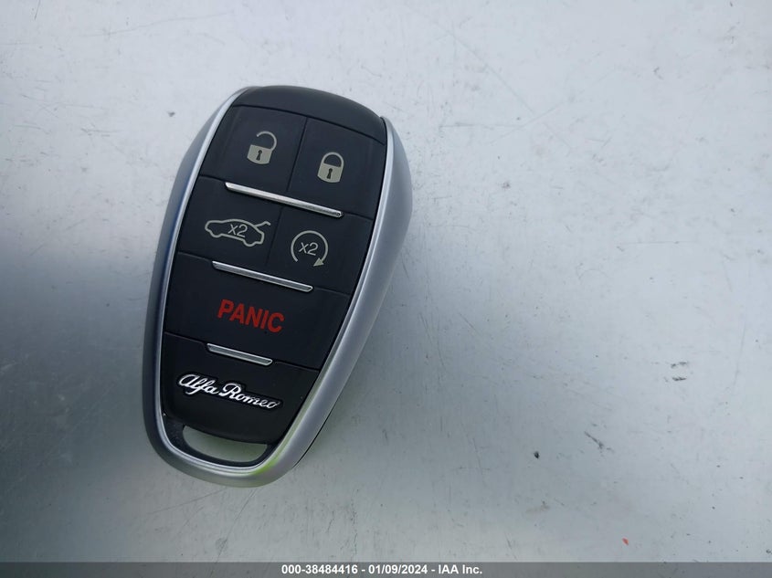 VIN ZASPAJAN7L7C92907 2020 ALFA ROMEO STELVIO