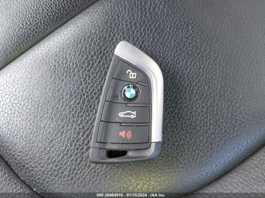 2017 BMW X1 XDRIVE28I - WBXHT3C33H5F79510