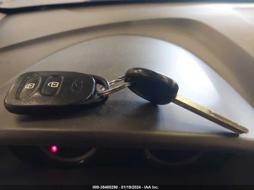 2014 HYUNDAI ACCENT GLS/GS - KMHCT4AEXEU687859
