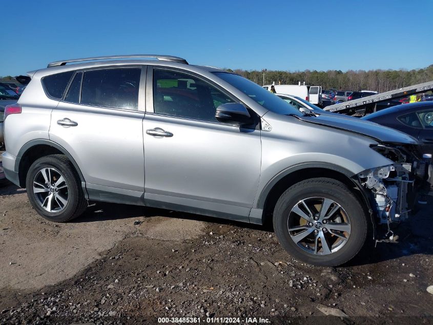 2018 TOYOTA RAV4 XLE - JTMWFREV6JJ195454