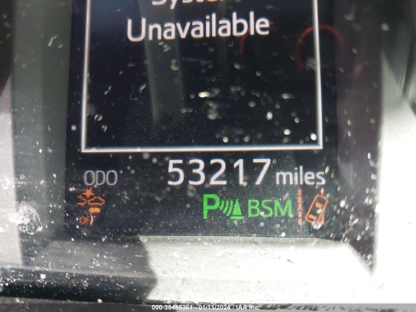 2018 TOYOTA RAV4 XLE - JTMWFREV6JJ195454