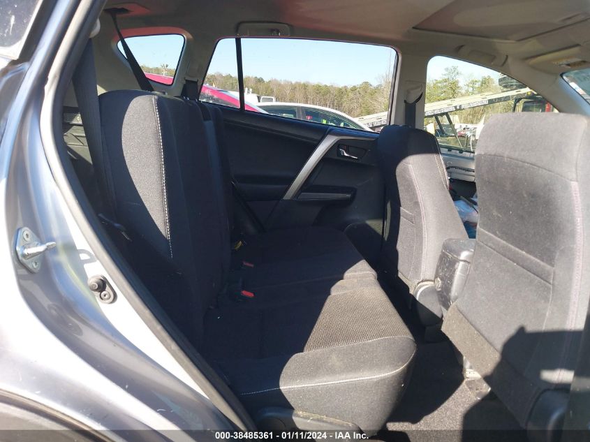 2018 TOYOTA RAV4 XLE - JTMWFREV6JJ195454