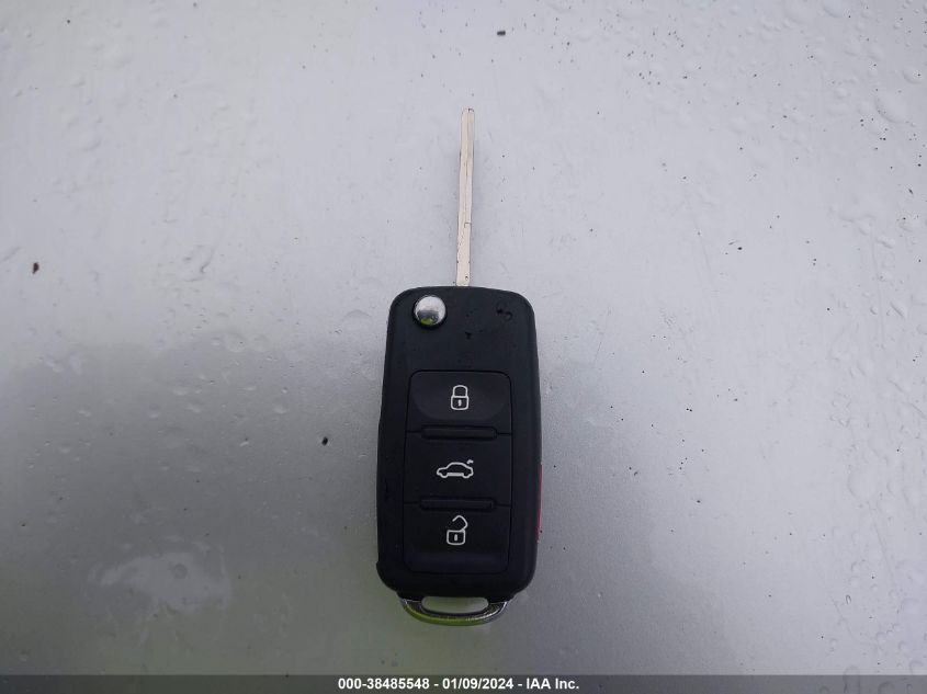 2015 VOLKSWAGEN JETTA 1.8T SE - 3VWD17AJ5FM268267