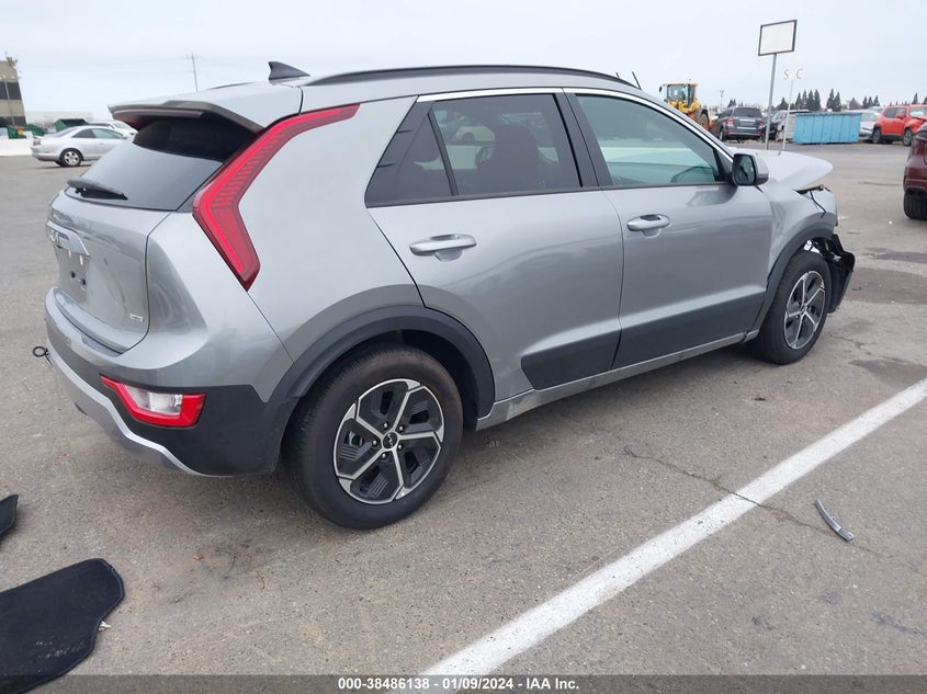 VIN KNDCP3LE5R5132043 2024 KIA NIRO LX
