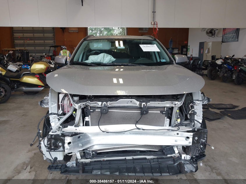 VIN 2T3W1RFV1NW196046 2022 TOYOTA RAV4 XLE/XLE PREMIUM