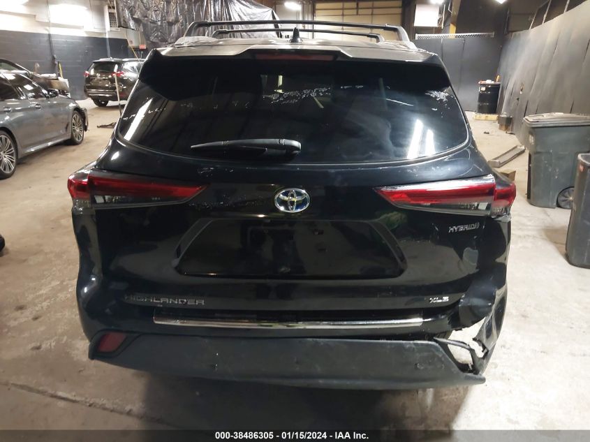 2022 TOYOTA HIGHLANDER HYBRID XLE - 5TDGBRCH5NS538521