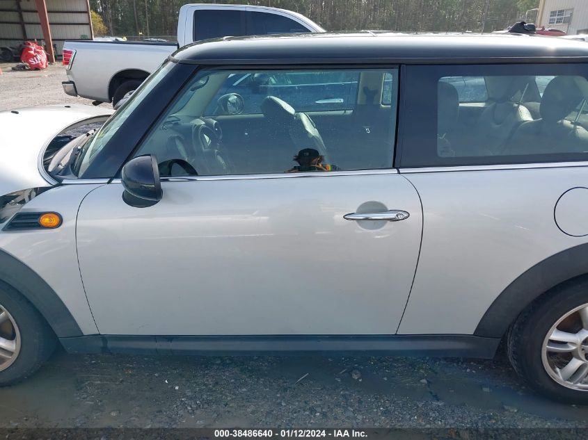 2013 MINI HARDTOP COOPER - WMWSU3C53DT548095