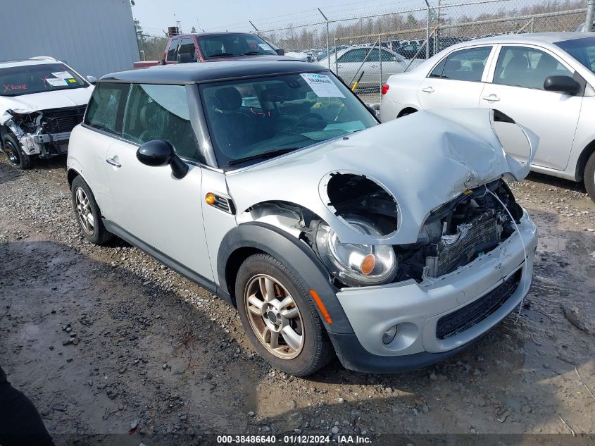 2013 MINI HARDTOP COOPER - WMWSU3C53DT548095