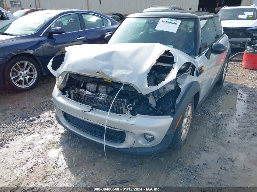 2013 MINI HARDTOP COOPER - WMWSU3C53DT548095