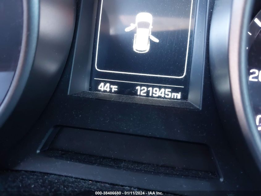 2017 HYUNDAI SANTA FE SE - KM8SM4HF2HU196052