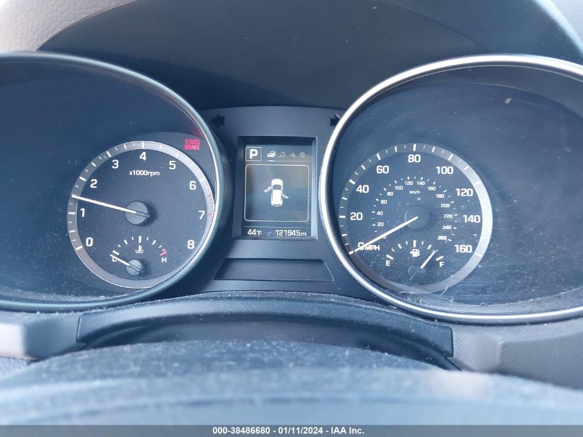 2017 HYUNDAI SANTA FE SE - KM8SM4HF2HU196052