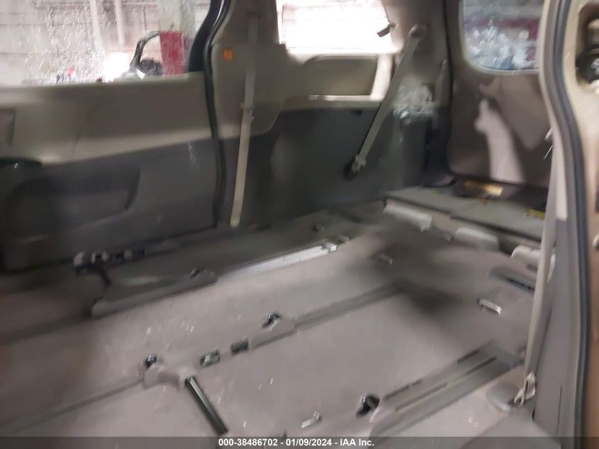 2013 TOYOTA SIENNA LE 7 PASSENGER - 5TDJK3DC8DS060471